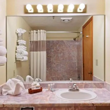 Travelodge By Wyndham Juneau Mendenhaven Room photo